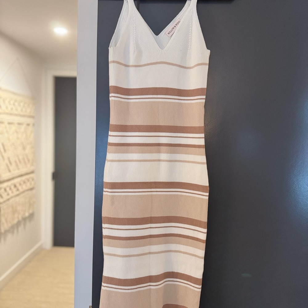 Elegant Striped Knit Dress